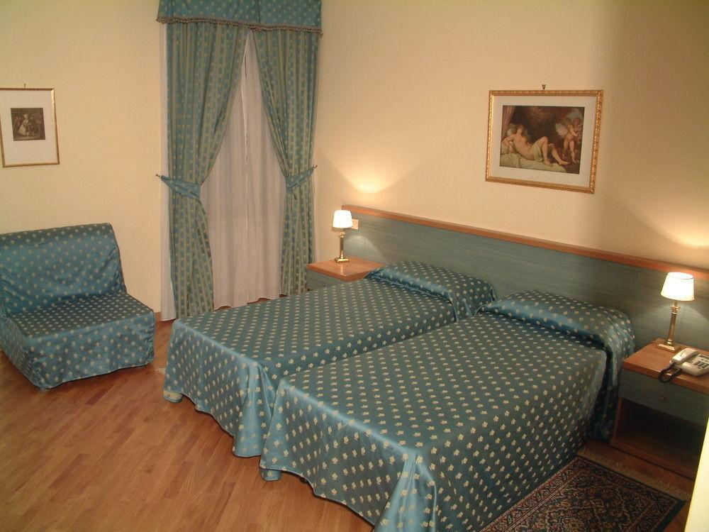 Apartament Palazzo Donarelli Rzym Zewnętrze zdjęcie
