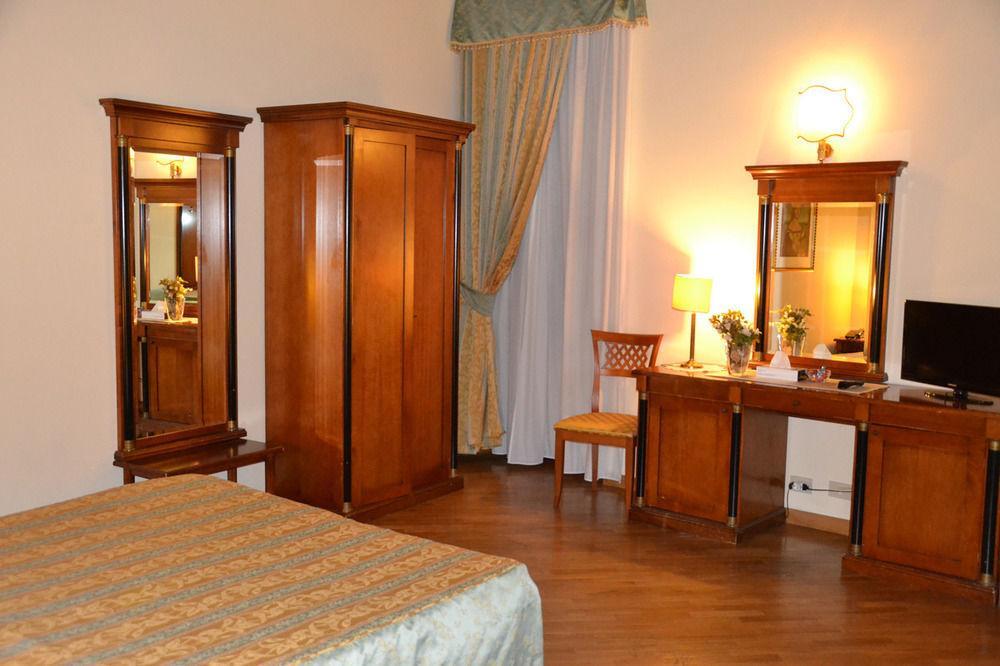 Apartament Palazzo Donarelli Rzym Zewnętrze zdjęcie