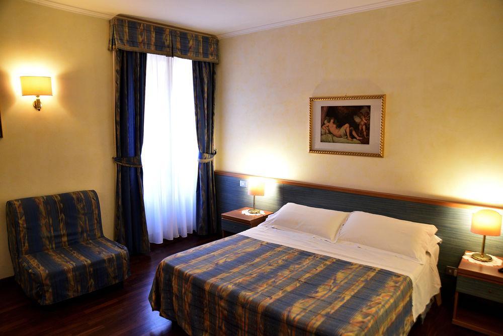 Apartament Palazzo Donarelli Rzym Zewnętrze zdjęcie